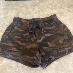 Athleta Camo Farallon Shorts
